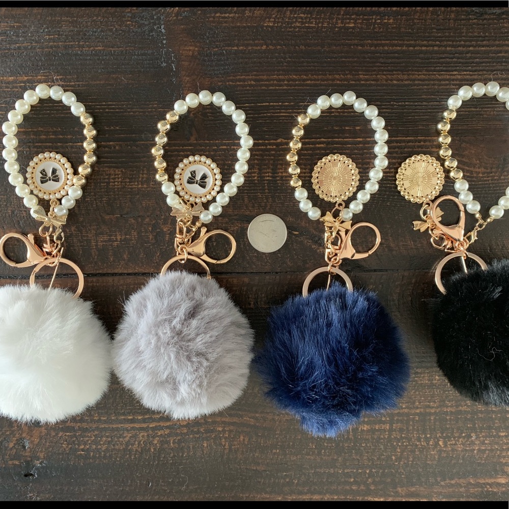 ❤️ adorable pompom key ring - Picture 6 of 8